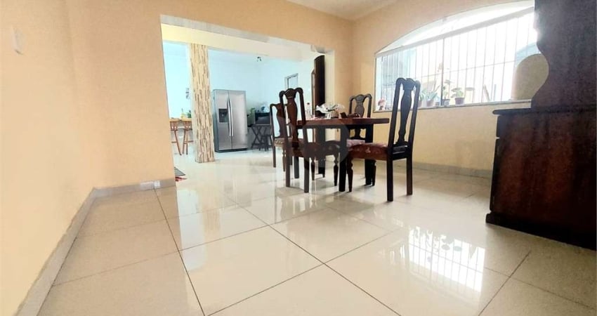 Casa com 4 quartos à venda na Avenida Dom Bosco, 552, Vila Lucinda, Santo André