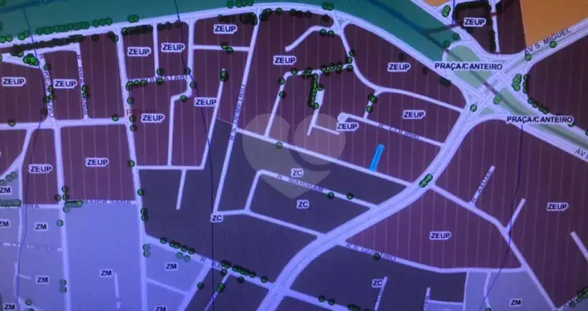 Terreno à venda na Rua Rio Dourado, 223, Vila Marieta, São Paulo