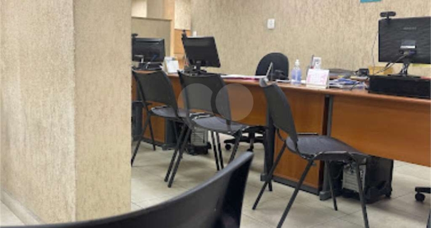 Prédio à venda na Avenida Raimundo Pereira de Magalhães, 4603, Jardim Íris, São Paulo