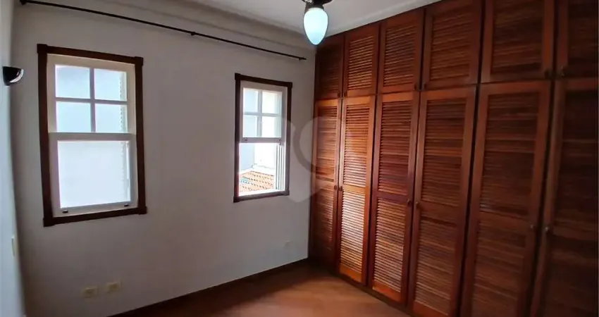 Casa em condomínio fechado com 3 quartos para alugar na Rua Amaral Gama, 261, Santana, São Paulo