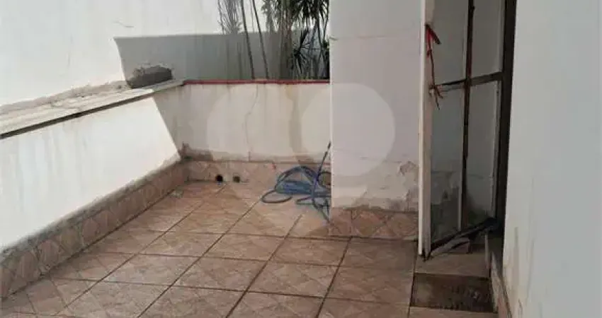 Casa com 3 quartos à venda na Rua Aparecida, 2020, Canindé, São Paulo