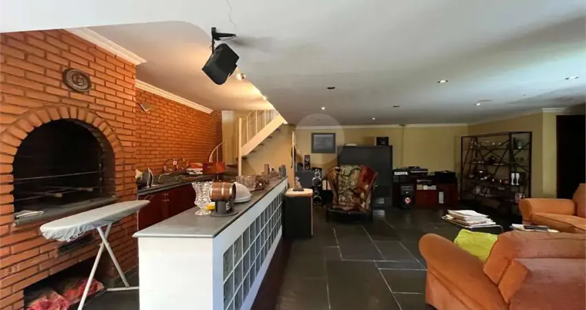 Casa com 6 quartos para alugar na Rua Batista da Mata, 42, Santana, São Paulo