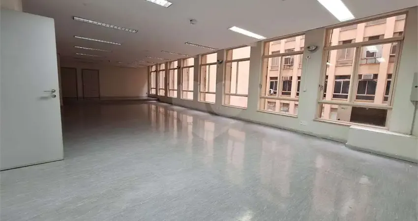 Sala comercial para alugar na Rua Quinze de Novembro, 228, Centro, São Paulo