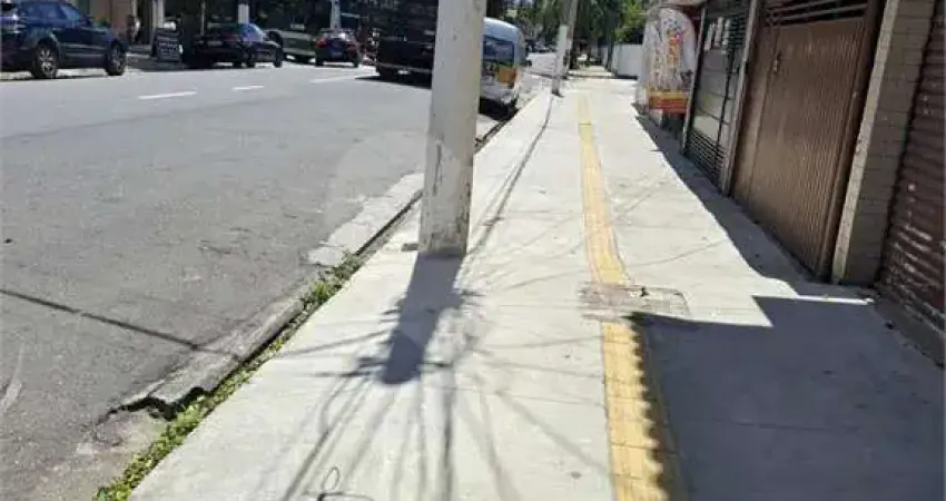 Casa com 3 quartos para alugar na Rua dos Sorocabanos, 390, Ipiranga, São Paulo