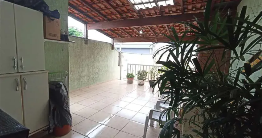 Casa com 3 quartos à venda na Avenida Antônio Diogo, 670, Vila Ré, São Paulo