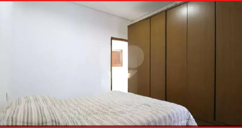 Casa com 2 quartos à venda na Rua Tibério, 172, Água Branca, São Paulo