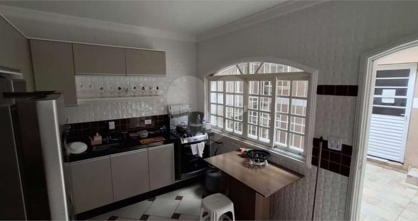 Casa com 2 quartos à venda na Rua Umari, 59, Jardim Panorama (Zona Leste), São Paulo