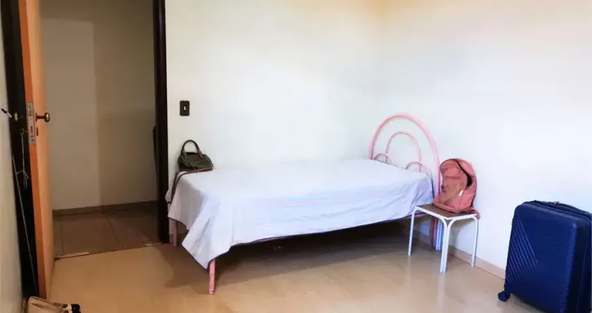 Casa com 4 quartos à venda na Avenida Divino Pai Eterno, 133, Vila Góis, Anápolis