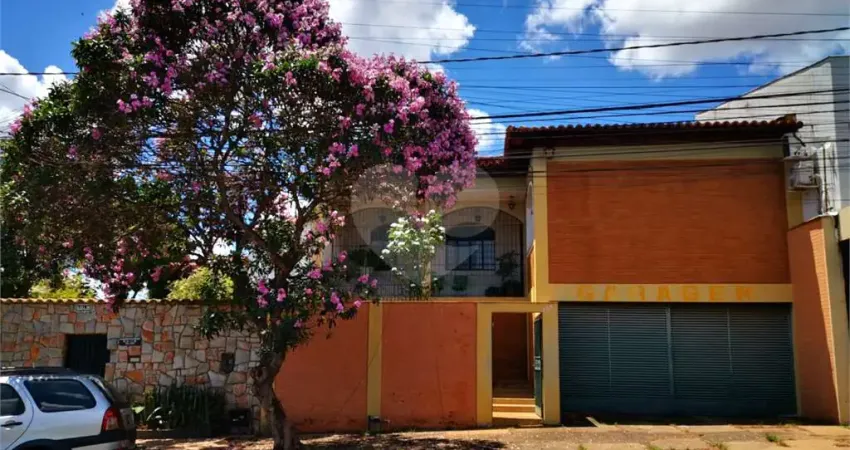 Casa com 4 quartos à venda na Avenida Divino Pai Eterno, 133, Vila Góis, Anápolis