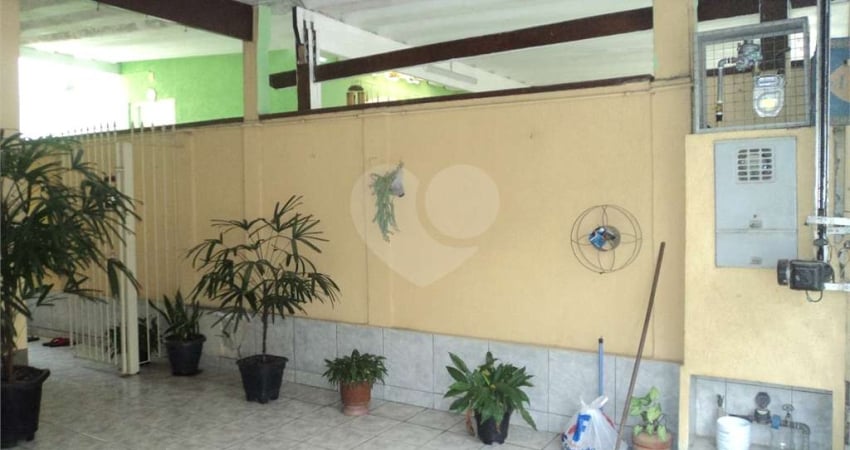 Casa com 3 quartos à venda na Rua Biágio Marchetti Neto, 135, Cidade das Flores, Osasco