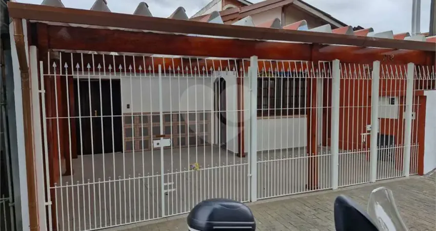 Casa com 3 quartos à venda na Rua Antônio de Castro Mendonça Furtado, 298, Conjunto Residencial Butantã, São Paulo