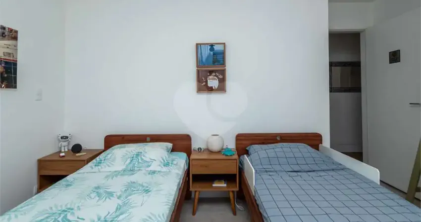 Apartamento com 3 quartos à venda na Rua Girassol, 464, Vila Madalena, São Paulo