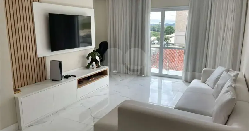 Casa com 3 quartos à venda na Rua Professora Narcisa das Dores Pinto, 85, Vila Nova Socorro, Mogi das Cruzes