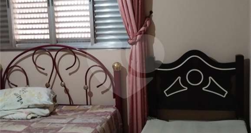 Casa com 3 quartos à venda na Rua Cuevas Torres, 35, Umuarama, Osasco