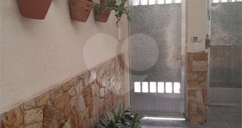 Casa com 3 quartos à venda na Rua Vergínio Flaiban, 94, Jardim D'Abril, Osasco