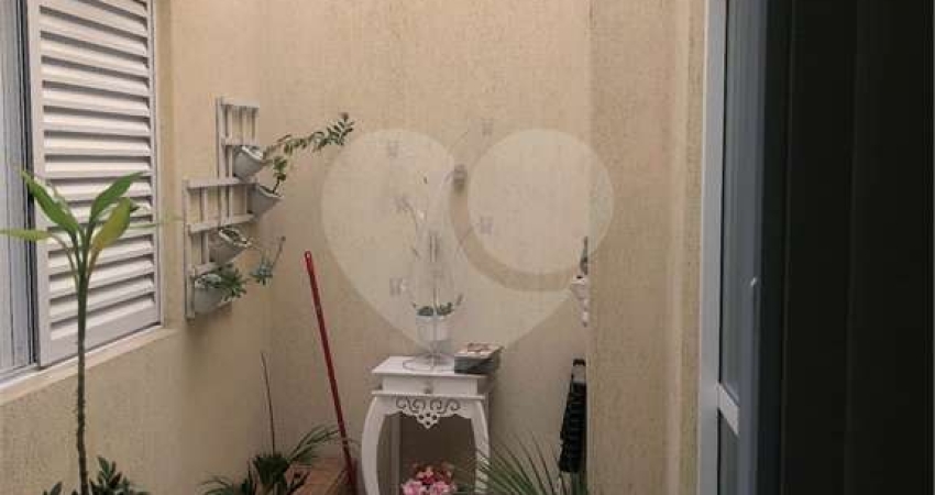 Casa com 3 quartos à venda na Rua Lutécia, 83, Vila Carrão, São Paulo