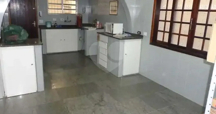 Casa com 3 quartos à venda na Rua André Thomaz, 367, Vila Campesina, Osasco
