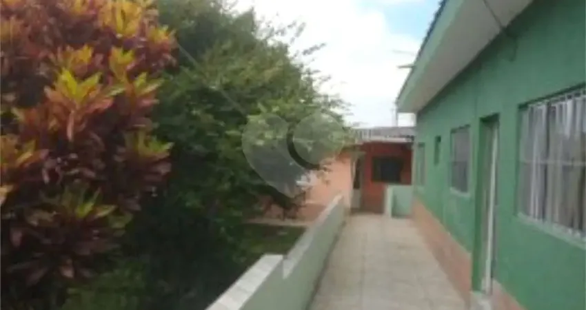 Casa com 2 quartos à venda na Rua Francisco de Almeida, 81, Ayrosa, Osasco