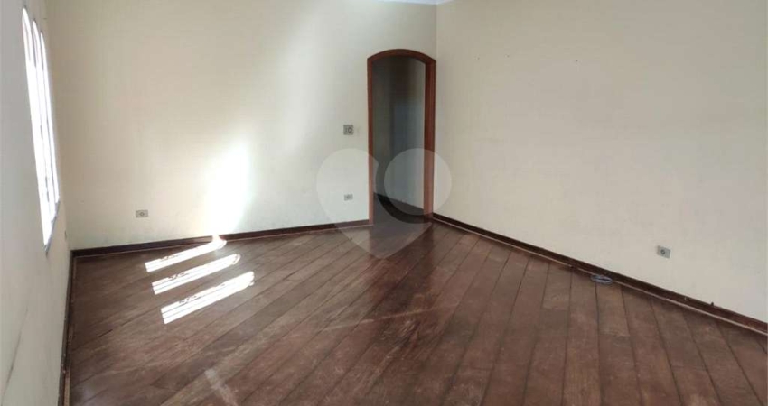 Casa com 3 quartos à venda na Rua Pirajuia, 57, Jaguaré, São Paulo