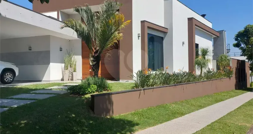 Casa em condomínio fechado com 4 quartos à venda na Alameda Mário Lago, 265, Moinho Velho, Cotia