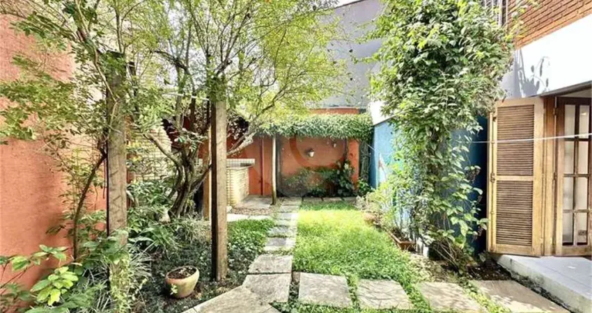 Casa com 4 quartos à venda na Rua Rafael Clark, 140, Jardim Jussara, São Paulo