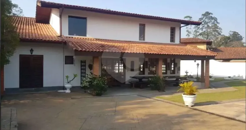 Casa em condomínio fechado com 4 quartos para alugar na Avenida José Giorgi, 2434, Granja Viana II, Cotia