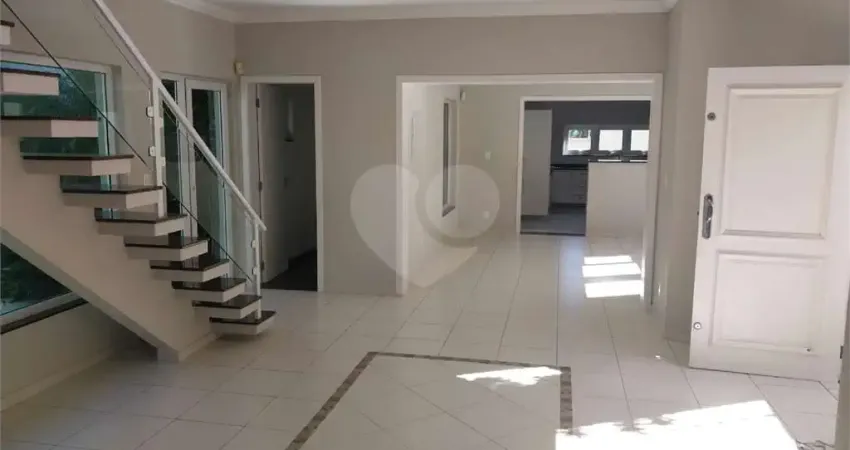 Casa com 4 quartos para alugar na Avenida Aurora Ariza Meloni, 970, Vila Oliveira, Mogi das Cruzes