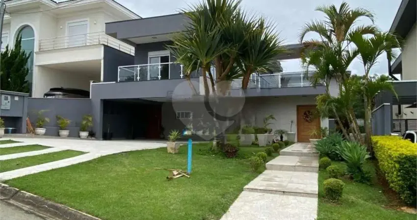 Casa em condomínio fechado com 4 quartos à venda na Alameda dos Eucaliptos, 171, Chácara Roselândia, Cotia