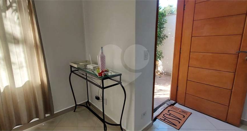 Casa em condomínio fechado com 3 quartos à venda na Estrada Pedreira Eldorado, 150, Jardim dos Ipês, Cotia