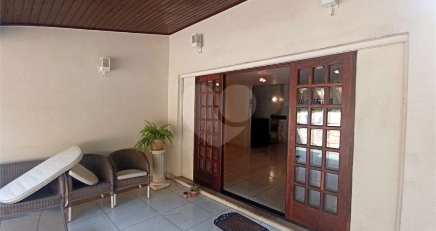 Casa com 4 quartos à venda na Avenida Dona Cherubina Viana, 533, Vila Santo Antônio, Cotia
