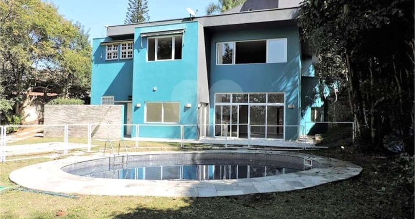 Casa em condomínio fechado com 6 quartos para alugar na Estrada Aldeinha, 1498, Jardim Marilu, Carapicuíba