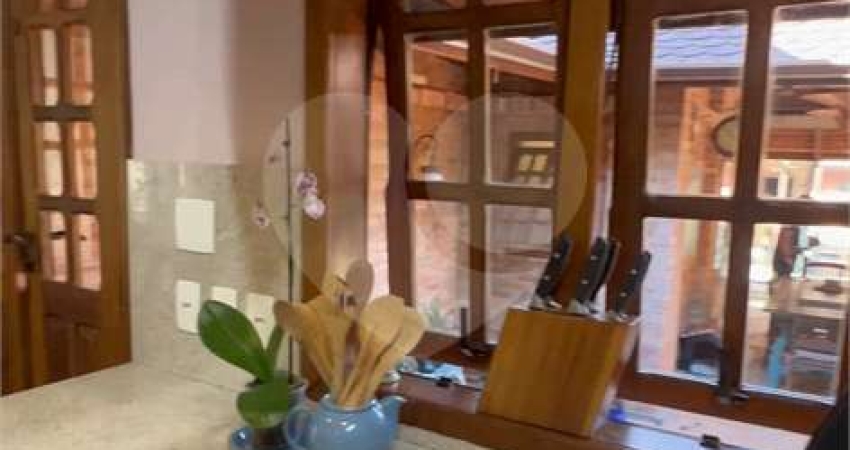 Casa em condomínio fechado com 4 quartos à venda na Avenida São Camilo, 1550, Granja Viana, Cotia