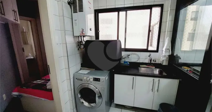 Apartamento com 3 quartos à venda na Rua Bergamota, 190, Alto da Lapa, São Paulo