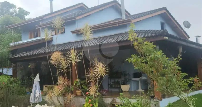 Chácara / sítio com 4 quartos à venda na Rua Aureliano Henrique Brotto, 100, Jardim Arujá, Arujá