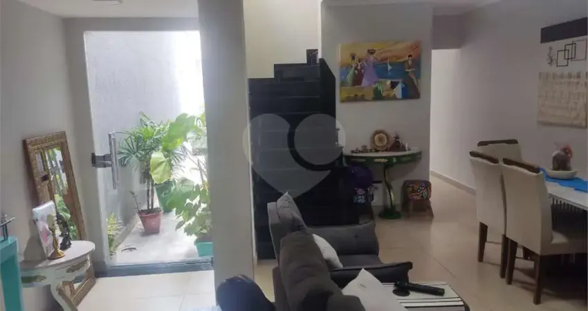 Casa com 3 quartos à venda na Rua Marco Bertuolo, 24, Vila das Mercês, São Paulo