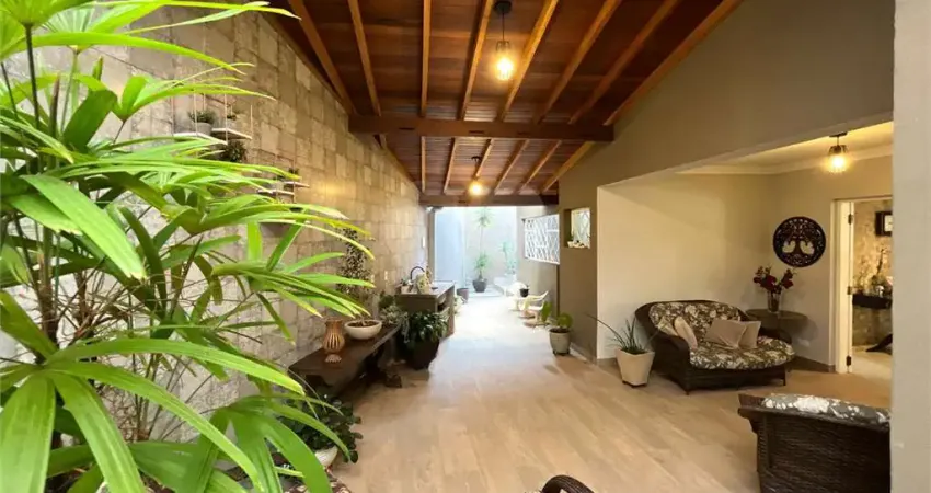 Casa com 3 quartos à venda na Rua José Augusto de Camargo, 215, Vila São João, Barueri