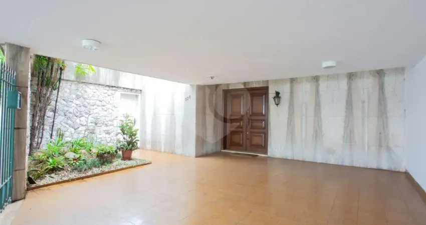 Casa com 3 quartos para alugar na Avenida Senador Casimiro da Rocha, 378, Mirandópolis, São Paulo