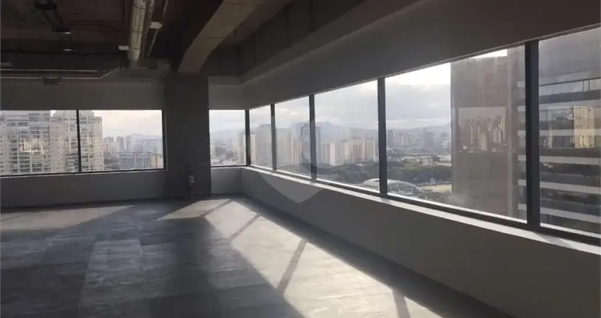 Casa comercial para alugar na Avenida Nicolas Boer, 399, Parque Industrial Tomas Edson, São Paulo