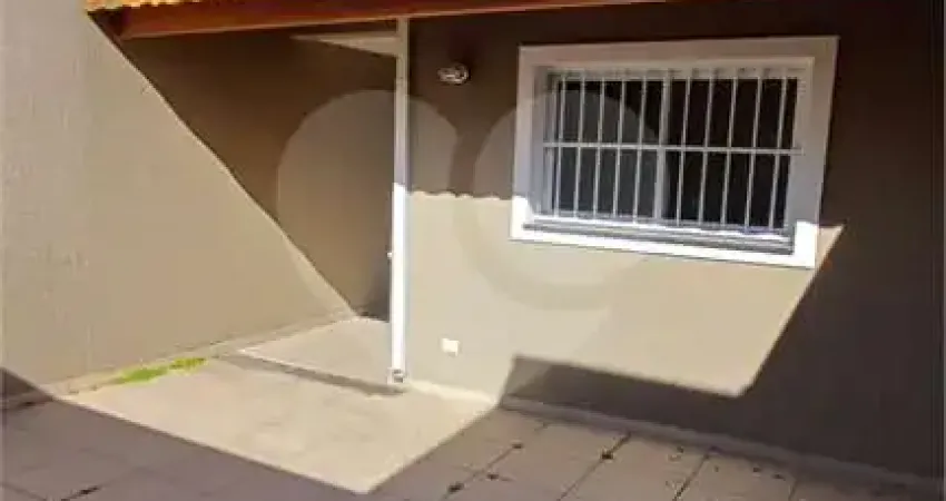 Casa com 3 quartos para alugar na Rua Diogo Rodrigues Marques, 368, Jardim Ernestina, São Paulo