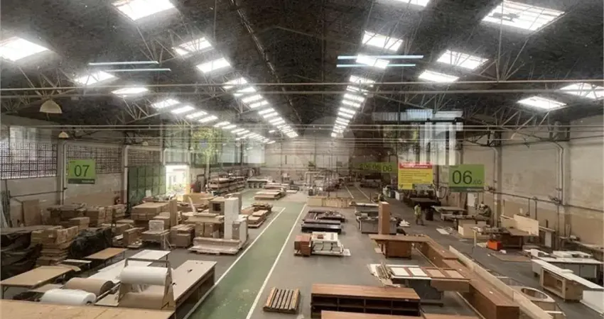 Barracão / Galpão / Depósito à venda na Rua José Ruscitto, 245, Vila das Oliveiras, Taboão da Serra