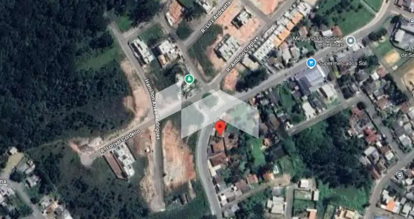 Terreno com 376.6 m²,  à venda no bairro Jardim Orestes Thá.