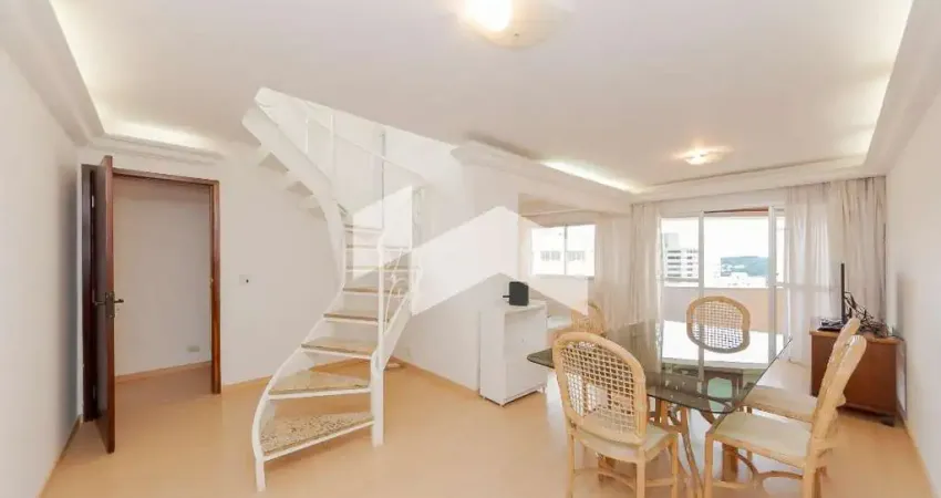 Apartamento com 1.6 m², 3 quartos sendo 1 suíte para alugar no bairro Bigorrilho.