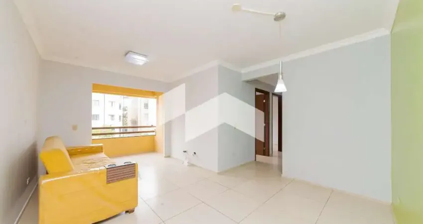 Apartamento com 68 m², 3 quartos sendo 1 suíte para alugar no bairro Cajuru. - Sacada com churrasqueira