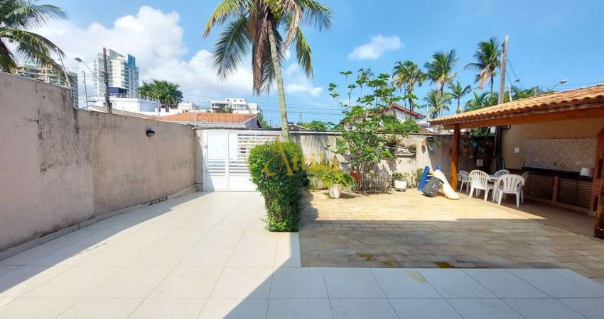 Sobrado 5 dorms., 250mts da praia, região da Brunella