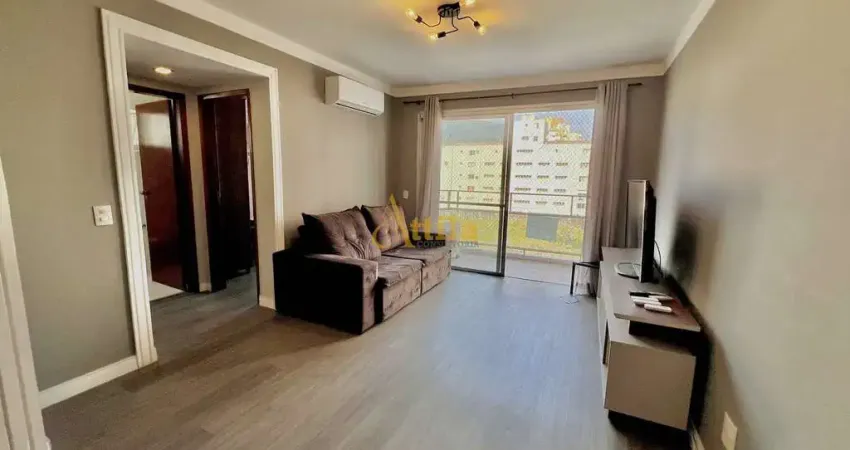 Apto reformado, 3 dorms., sacada, 1 vaga, Enseada
