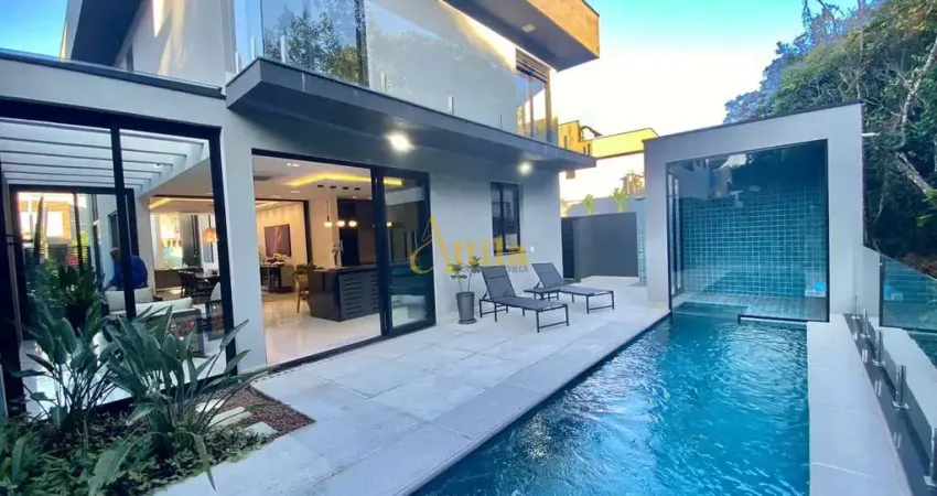 Casa de alto padrão com 5 suítes - Módulo 24 - Riviera