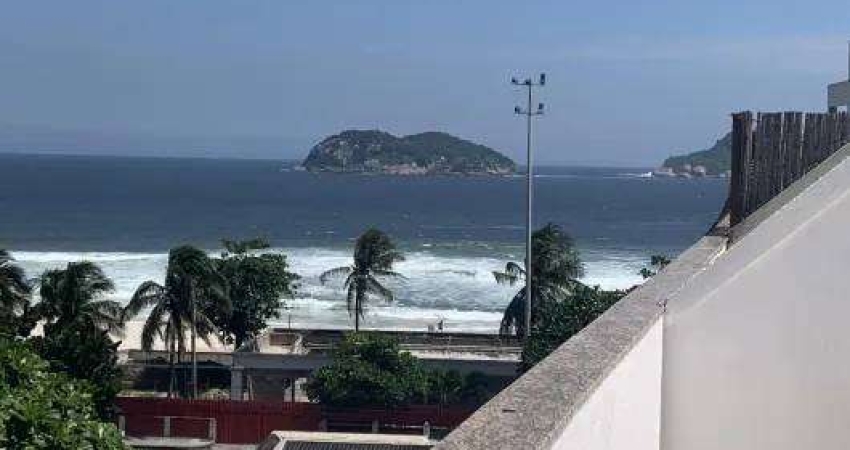 Cobertura na Barra da Tijuca, 4 Quartos Suítes, 300 m², Jardim Oceânico