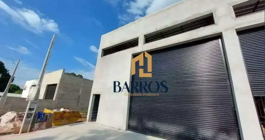 Galpão disponível para alugar, localizado no bairro Dois Córregos, em Piracicaba/SP.