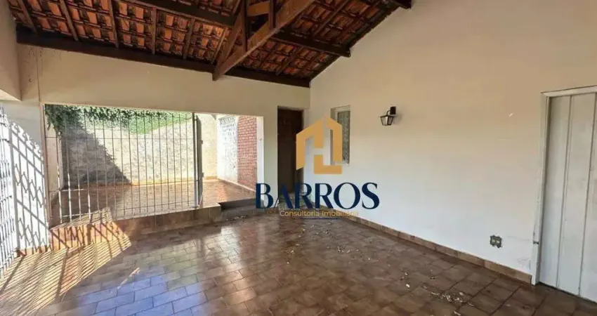 Casa à venda com 240m² de terreno e 167,70m² de construção - vocação comercial