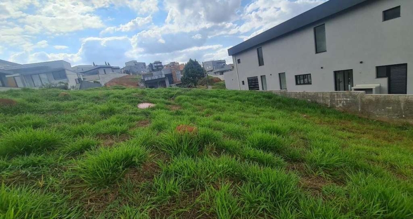 Terreno à venda no Condomínio Campos do Conde em Bragança Paulista-SP